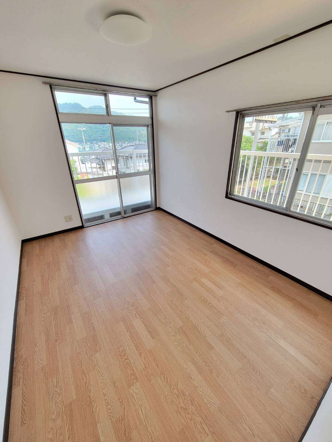 焼山ひばりヶ丘町　中古戸建