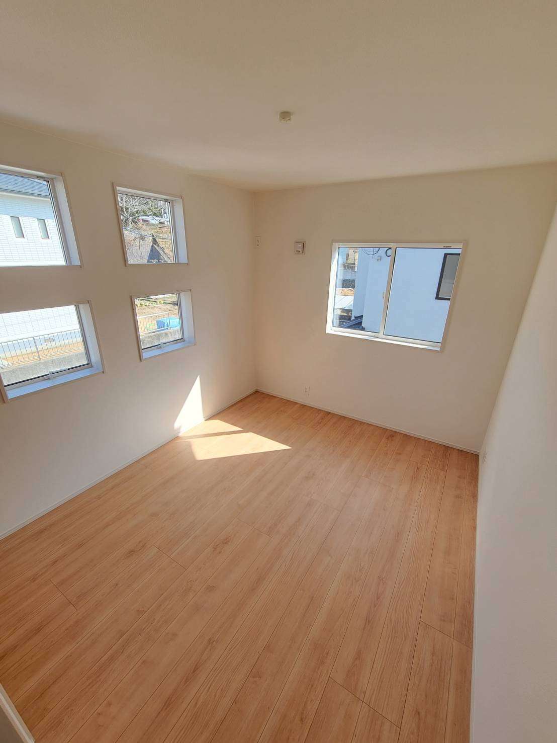 ブルーミングガーデン安芸郡熊野町東山　NO.2