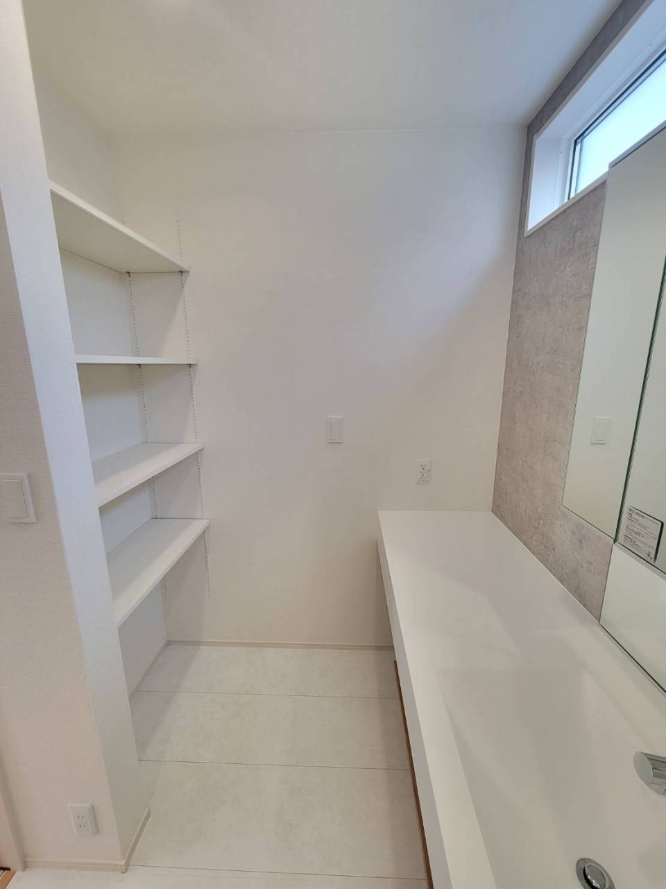 ブルーミングガーデン東広島市八本松南4丁目　NO.1