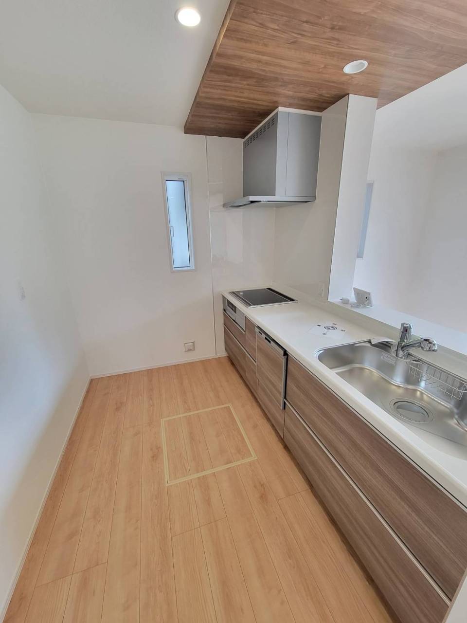 ブルーミングガーデン東広島市八本松南4丁目　NO.1