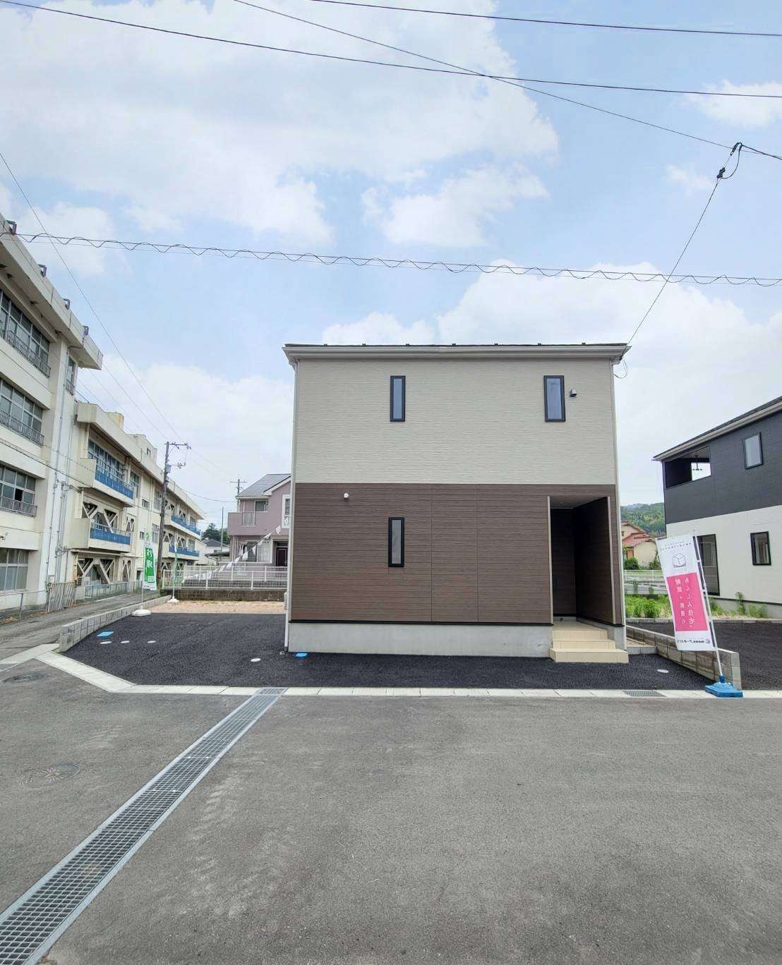 クレイドルガーデン熊野町城之堀１丁目第8　NO.1